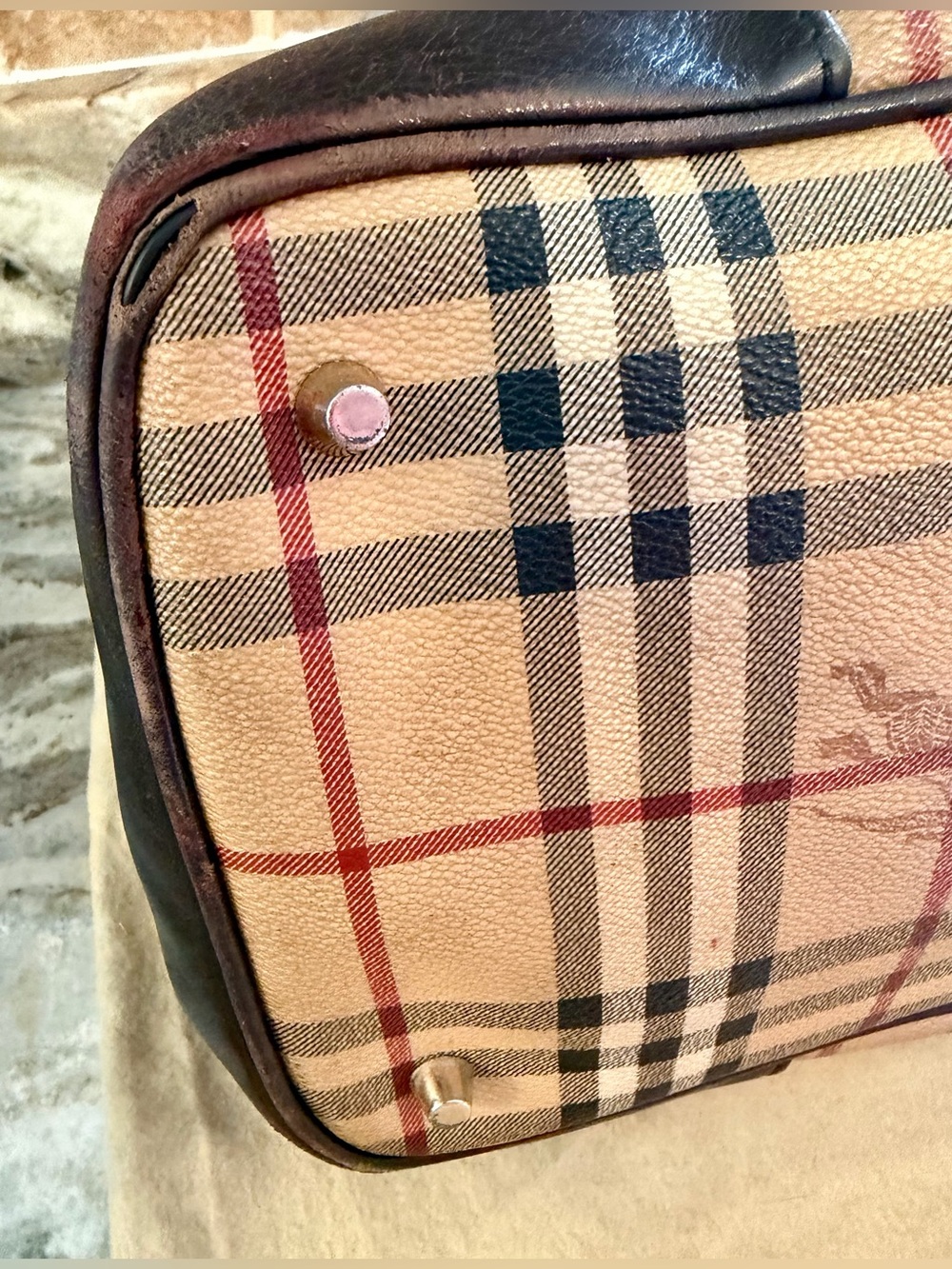 Authentic Classic Burberry Haymarket Collection Large Bag - Picture 9 of 15